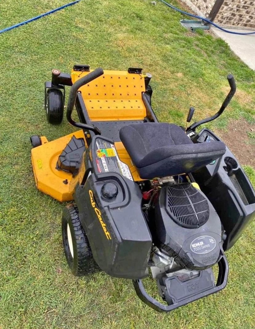 Cub Cadet Zero Turn Mower RZT 54" | CAN DELIVER!!!