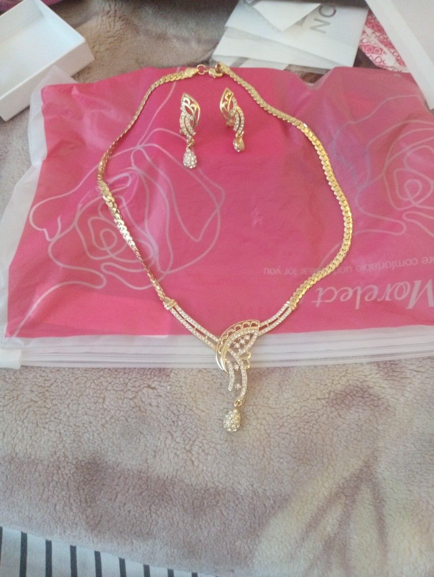 Pure Silver Cover With Gold
