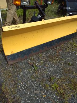 Like new JUST plow 6 ft e 57 pump Meyers