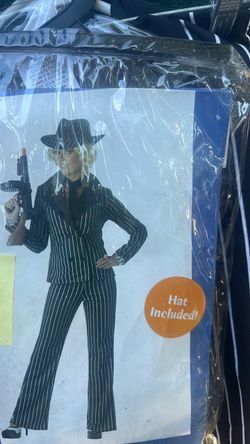 Halloween costume gangster lady size medium8/10 $30 firm
