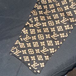 Louis vuitton scarf for Sale in Phoenix, AZ - OfferUp