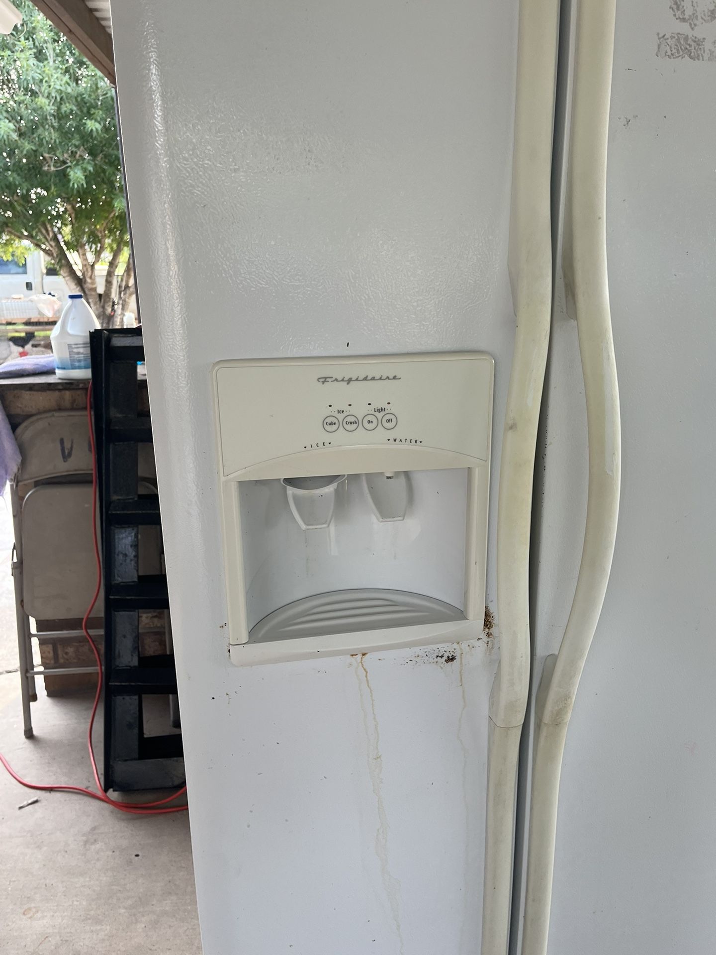Refrigerator