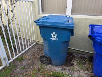 Free Trash Cart for pick up