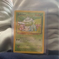 44/102 First Edition Pokémon Card 