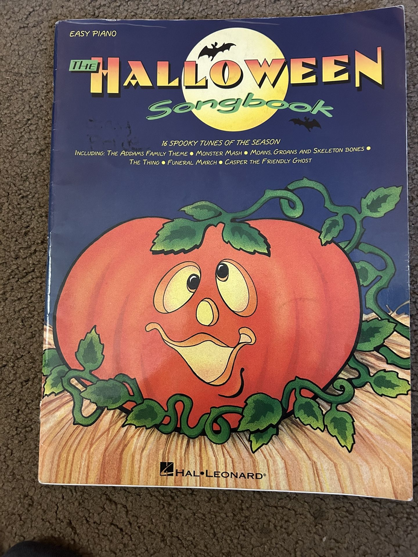 Easy Piano “THE HALLOWEEN SONGBOOK,” Pre-Loved