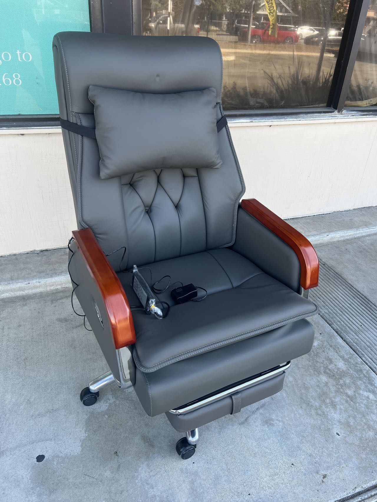 Kinnls Cameron Massage Chair Genuine Leather Executive Office Chair for Long Hours Ergonomic Home Chair Fully Reclining with Pillow,Retractable Footre