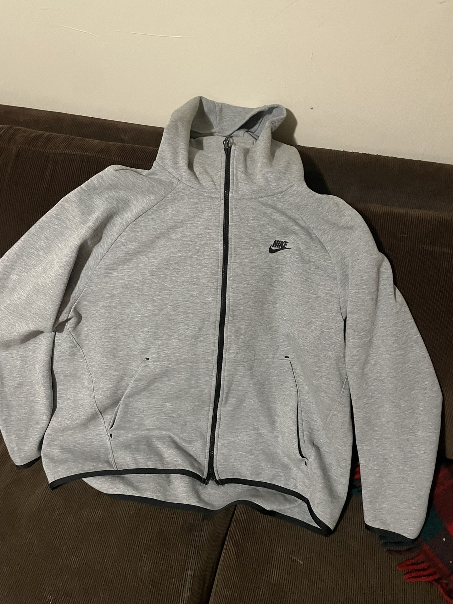 Nike Tech Fleece XXL for Sale in Portland, OR - OfferUp