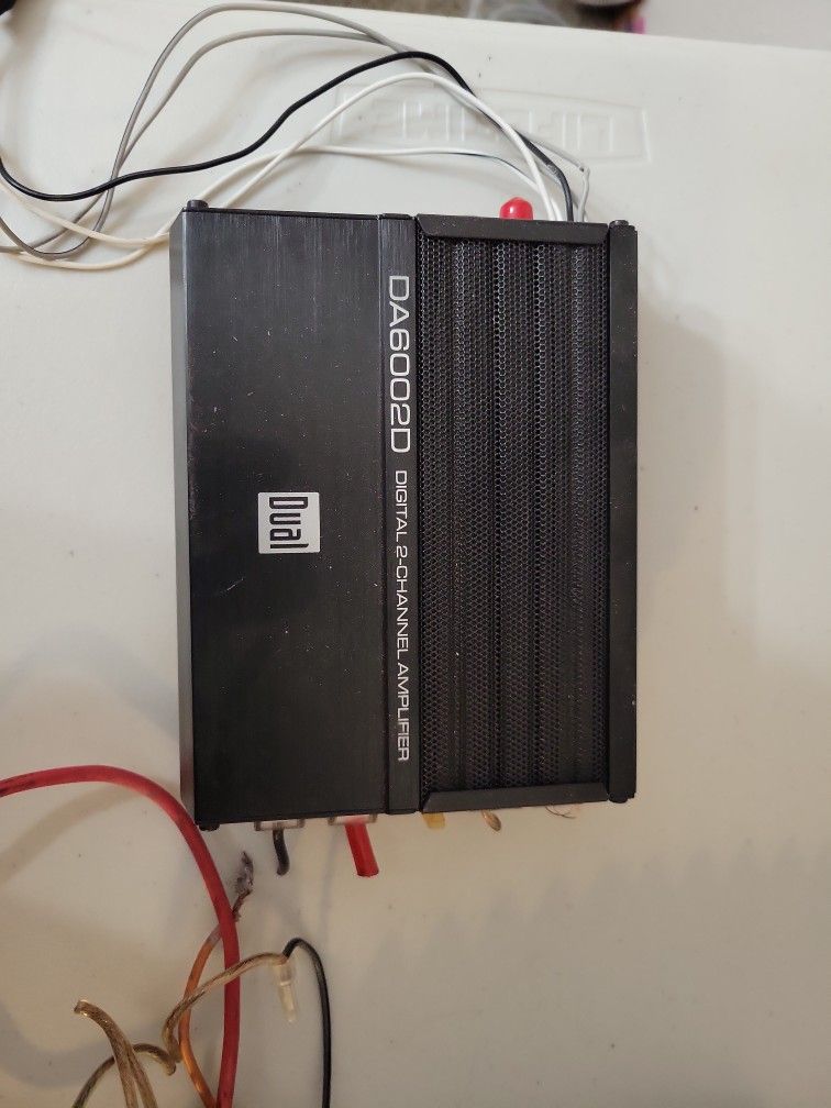 600 Watt Amplifier,  Bass Soeaker, Dual Channel Amp