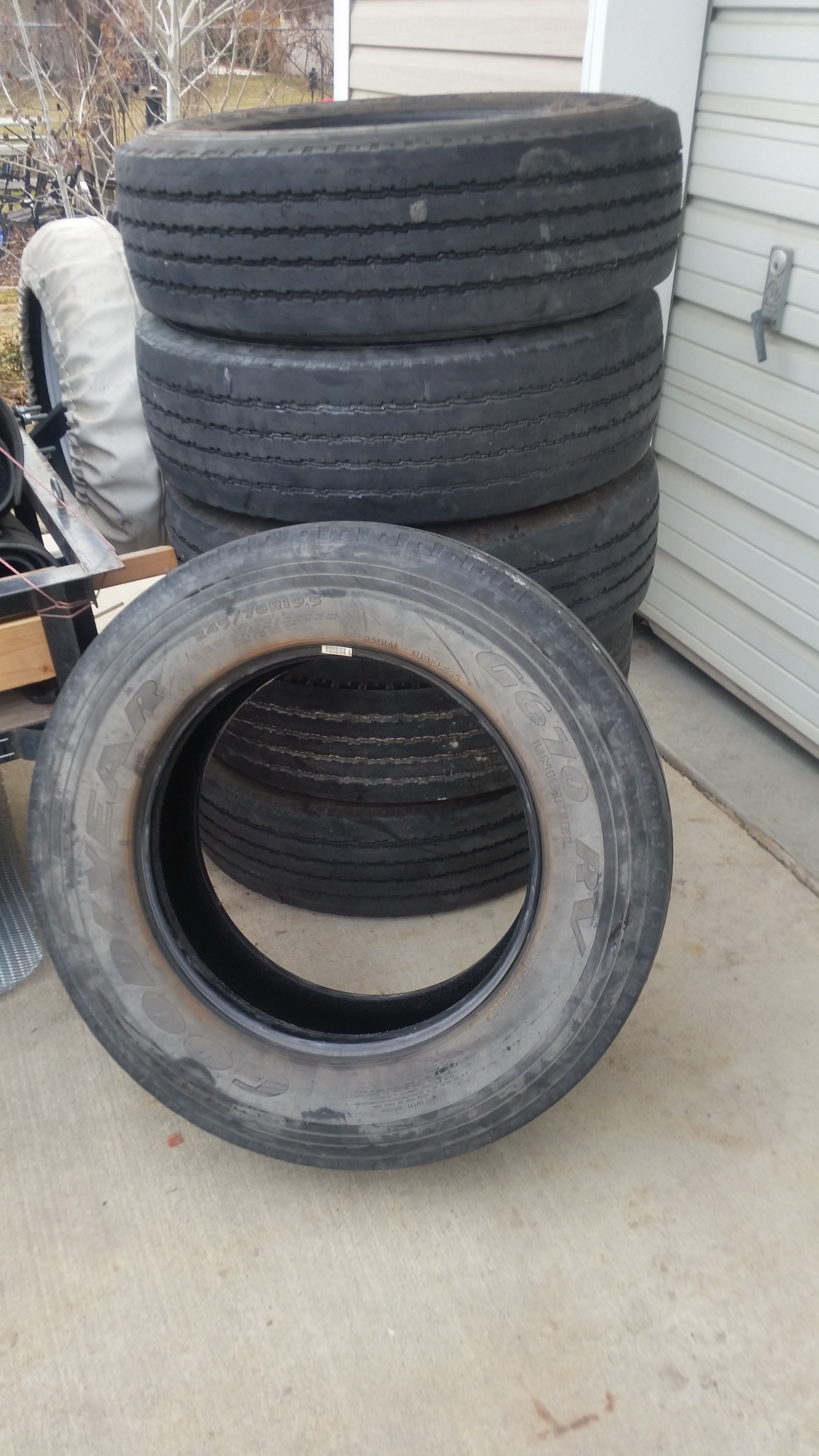 5 Goodyear rv tires 4 ply 245/70 r 19.5