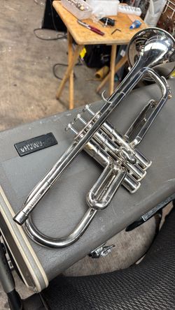 Yamaha trumpet YTR -135