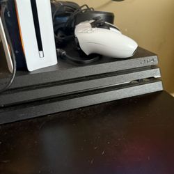 PS4 Pro 2 Controllers W/ 8 Games