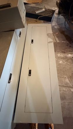 GE Commercial Breaker Panel with Installed Breakers