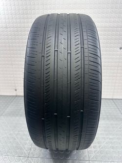One LikeNew tire Goodyear 235/40/19 #1402