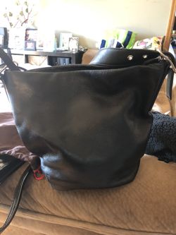 Coach black leather hobo great condition