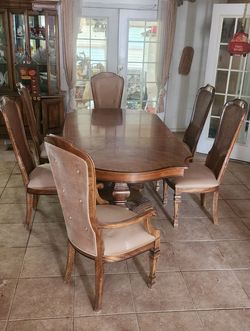 Complete Dinning Room Set (Albuquerque)