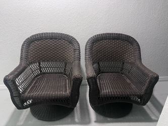 Swivel Rattan Chair