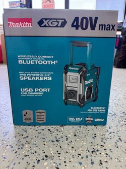 Makita XGT 40V Max Bluetooth Job Site Radio