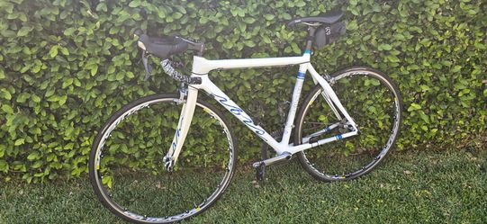 Ibis Silk SL. 53 cm. Multiple upgrades. Full carbon