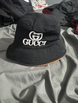 interchangeable gucci bucket hat
