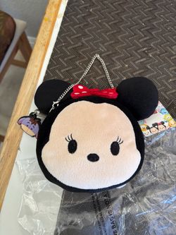 Disney Tsum Tsum Minnie Mouse plush purse with eeyore pull.