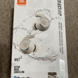 JBL Bluetooth Earbuds Waterproof IPX7 Brand New