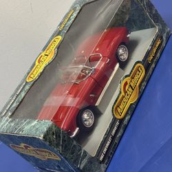 ERTL 1962 Chevrolet Corvette Convertible 1:18 Red Diecast Sports Car