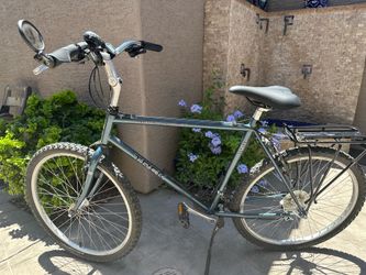 1995 Trek 850 Mountain Track Bicycle