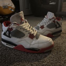 Jordan 4 Fire Red Size 10 No Box Send Your Lowball Offers