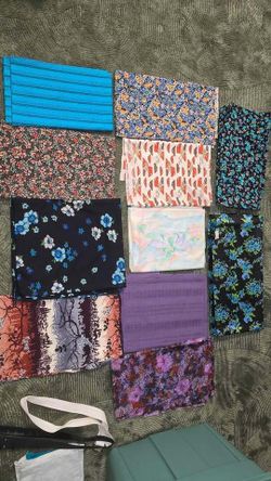 Lot of 11 Large Vintage Fabric Pieces – Floral & Pattern Prints – 1.5x1.5m Each