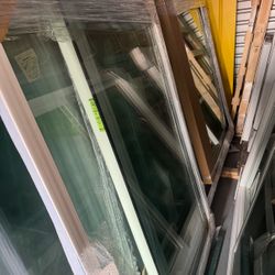 Milgard V300 Trinsic 93 X 68” XO Slider Black Ext / White Int