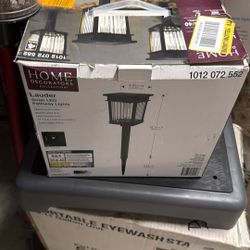 Home Decorators Lauder Solar LED Pathway Lights 4-Pack Black Metal NEW