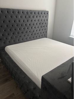 Elegant King Size bed set