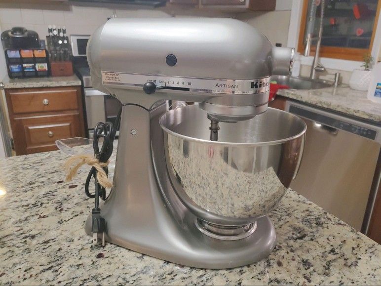 Kitchen Aid Artisan Stand Mixer with Assessories - Like New