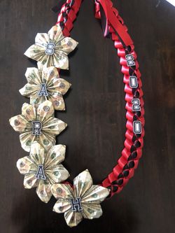 Graduation leis