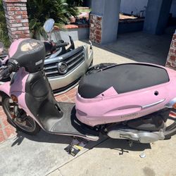 125cc Scooter