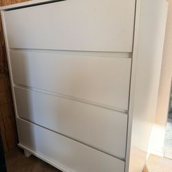 4 Drawer White Dresser