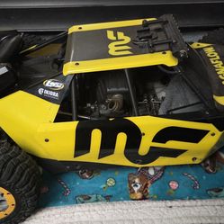 Losi DBXL 2.0 4WD Gas RTR Desert Buggy Magnaflow edition.