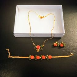 10k Gold Coral/Jade Necklace Set