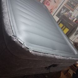 King Size Blow Up Bed