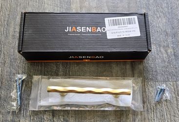 Brand New Jiasenbao Brushed Gold 5 Piece Cabinet Pulls