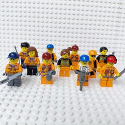 Lego City Minifigures (lot 33)