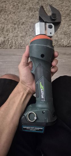 Greenlee gator cable cutter