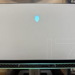 Alienware m17 R3 17.3 inch FHD Gaming Laptop (Luna Light)