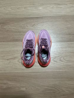 ASICS Women's Gel-Kayano 31 Running Shoes, 8.5, Light UBE/White