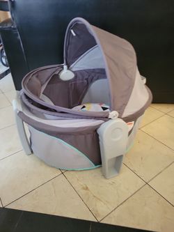 Outdoor baby travel dome
