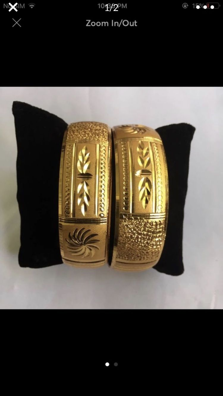 Gold plated bangles set