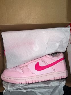 Nike dunk low Triple pink