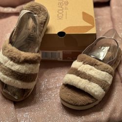 Women’s Uggs Sandals 