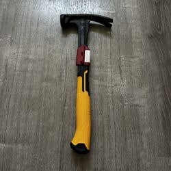 12 Oz Dewalt Hammer 