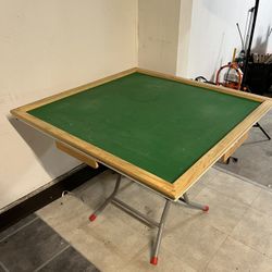 FREE!! Poker Table 